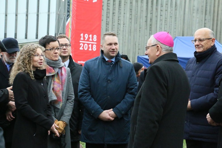 Odsłonięcie pomnika ks. Idziego Radziszewskiego