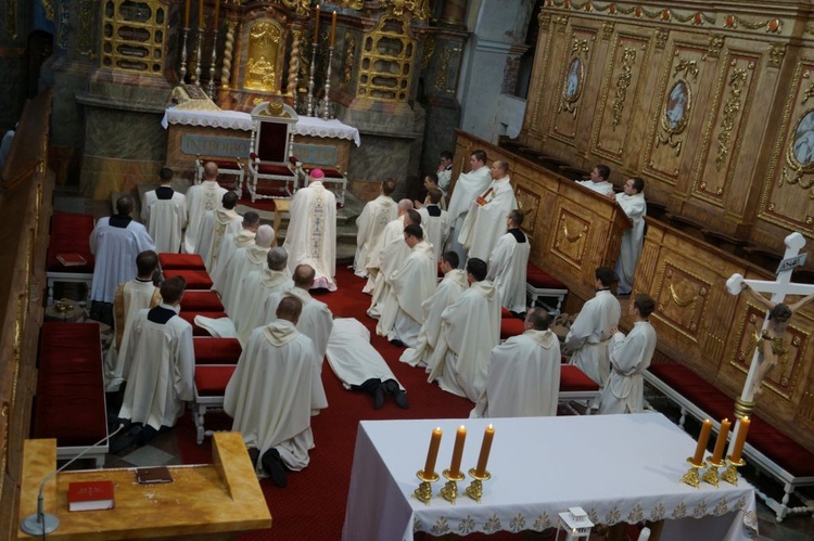 Święcenia diakonatu, kandydatura i akolitat w Paradyżu - cz. II