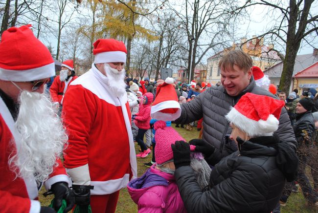 Parada Mikołajów w Rudniku nad Sanem