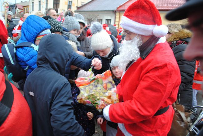 Parada Mikołajów w Rudniku nad Sanem