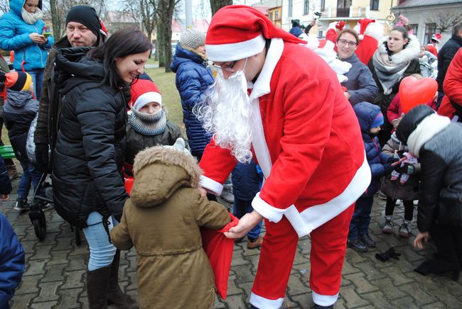 Parada Mikołajów w Rudniku nad Sanem