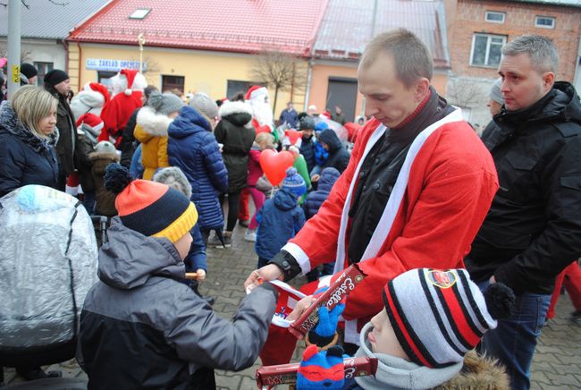 Parada Mikołajów w Rudniku nad Sanem