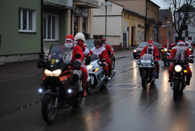 Parada Mikołajów w Rudniku nad Sanem