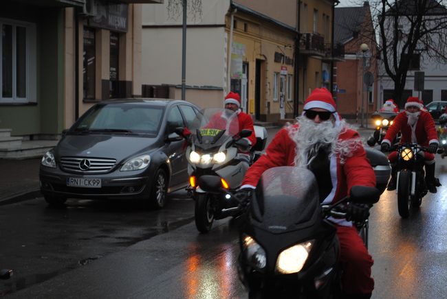 Parada Mikołajów w Rudniku nad Sanem