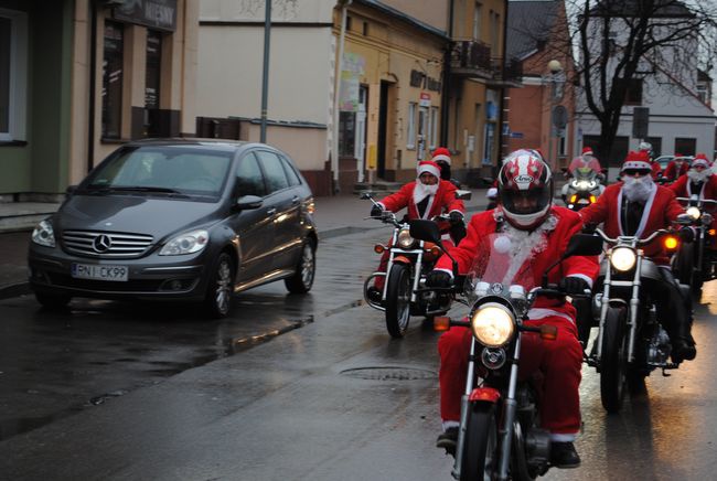 Parada Mikołajów w Rudniku nad Sanem