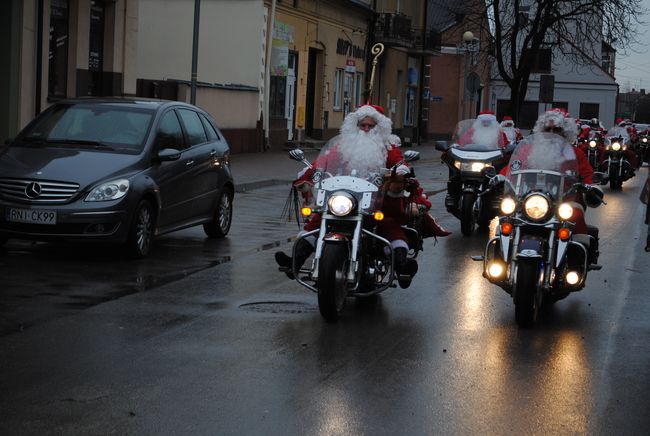 Parada Mikołajów w Rudniku nad Sanem