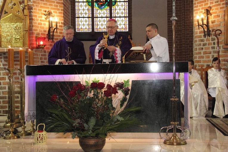 Konsekracja ołtarza w Świdwinie