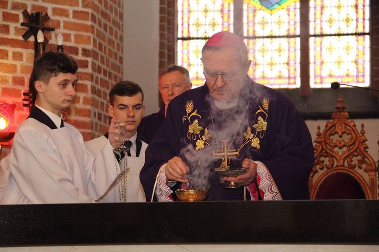 Konsekracja ołtarza w Świdwinie