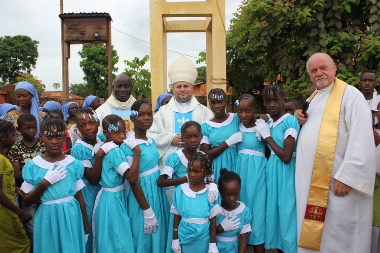 Bp Leszek Leszkiewicz w Kongo