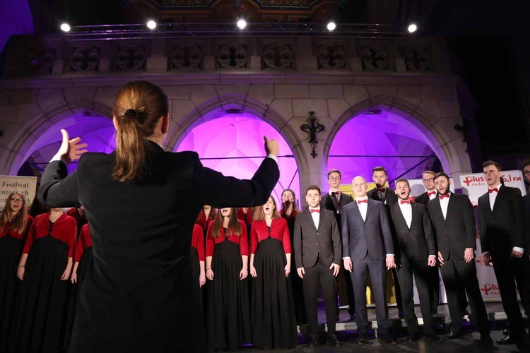 Koncert galowy IX Krakowskiego Festiwalu Pieśni Adwentowych i Bożonarodzeniowych