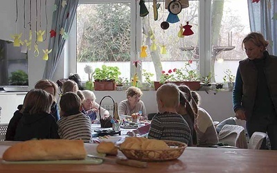 Klub Seniora to dla wielu starszych osób drugi dom. 