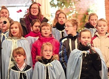 ▲	W wielu parafiach wierni spotykają się na wspólnym śpiewie. W Ostródzie będzie można zaśpiewać w jeszcze liczniejszym gronie.