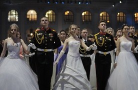 Bal jak z historii
