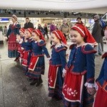 Tur, diabeł i anioł na Centralnym