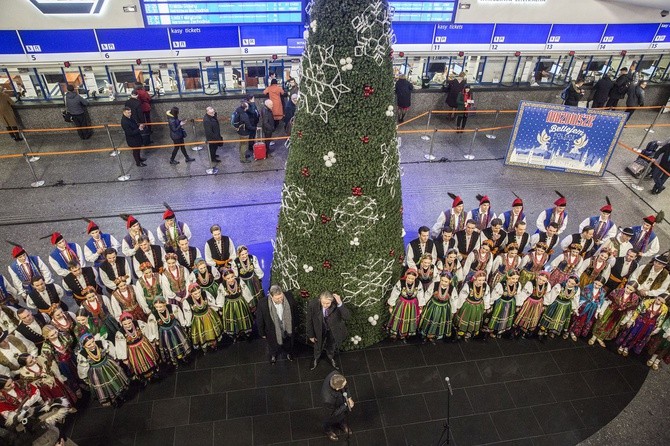 Tur, diabeł i anioł na Centralnym