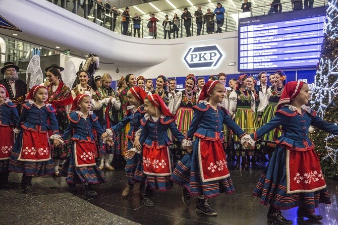 Tur, diabeł i anioł na Centralnym