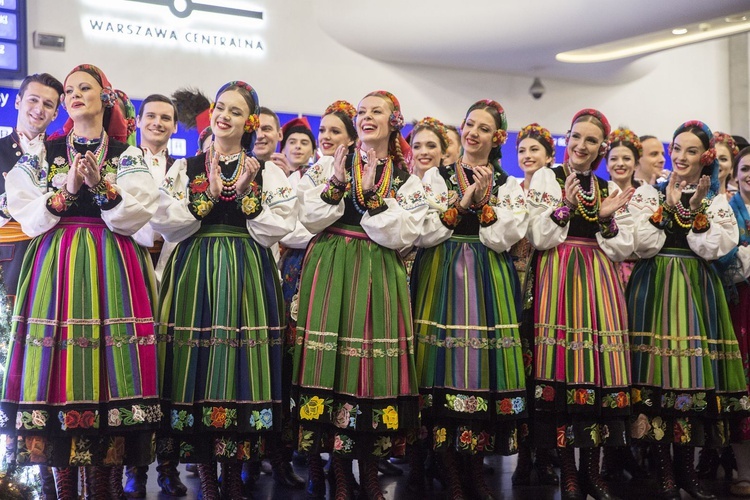 Tur, diabeł i anioł na Centralnym