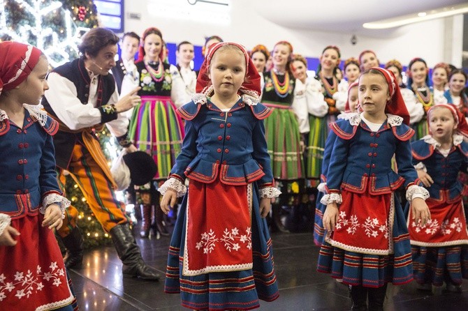 Tur, diabeł i anioł na Centralnym