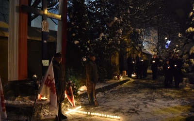 Mottem jest wyraz "Solidarność"