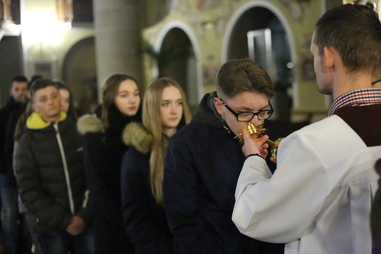 Czuwanie młodzieży w Ołpinach