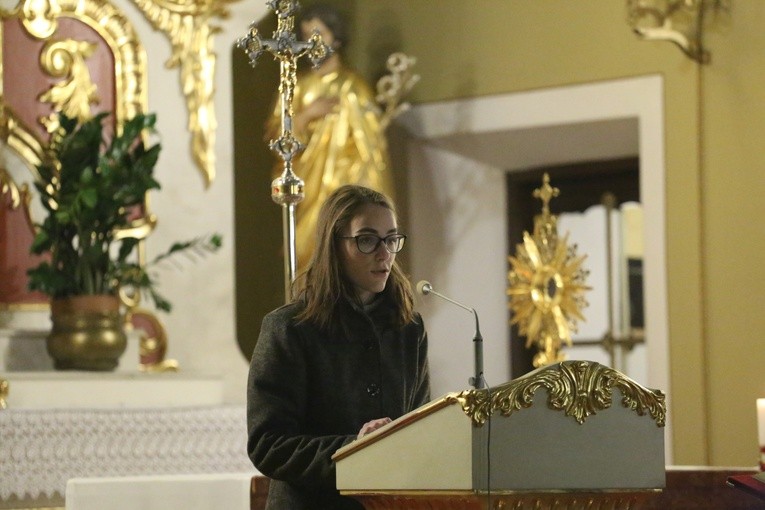 Czuwanie młodzieży w Ołpinach