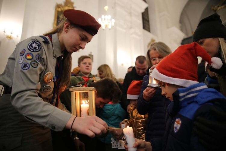 Przekazanie Światełka Betlejemskiego