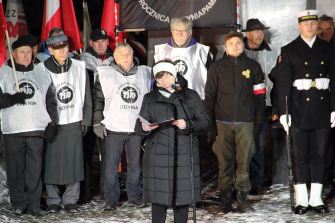 Poranne uroczystości Grudnia '70 w Gdyni