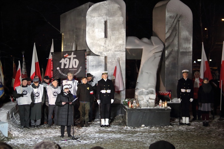 Poranne uroczystości Grudnia '70 w Gdyni