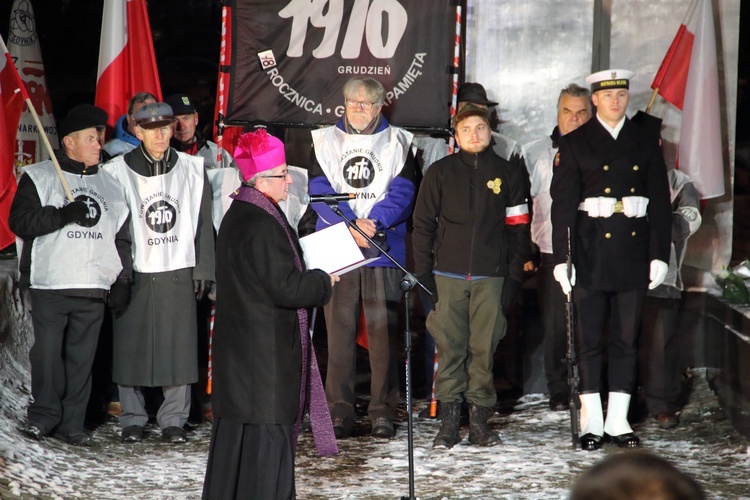 Poranne uroczystości Grudnia '70 w Gdyni