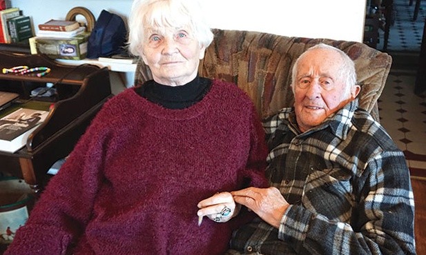 Małżonkowie darzą się szacunkiem i życzliwością.