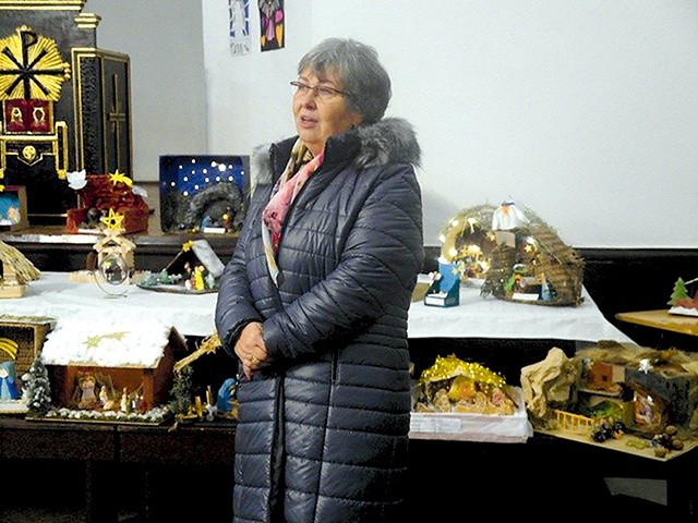▲	Teresa Put, dyrektor OPP 3 w Zabrzu, podczas podsumowania konkursu w domu parafialnym św. Anny.