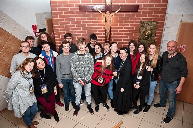 ◄	Na rekolekcje do Podczela, które trwały od 14  do 16 grudnia, przyjechało kilkunastu młodych ludzi z różnych stron diecezji.