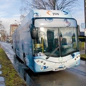 ▲	Autobus firmy Ursus napędzany wodorowym ogniwem paliwowym.