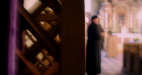 Adwentowa Noc Konfesjonałów