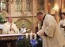 Zgromadzeni modlili się m.in. w intencji czystości serc małżeństw, dzieci i młodzieży.