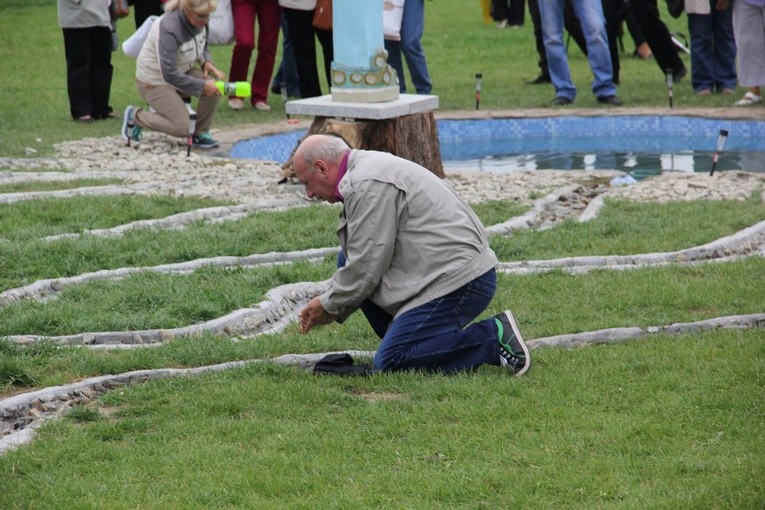 Pielgrzymi w skrzatuskim sanktuarium