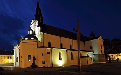 ◄	Do tej pory zaszczytne wyróżnienie nadano  105 obiektom w Polsce. Wśród nich jest matka wszystkich kościołów pułtuskich.