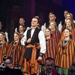 Koncert zespołów "Kostrzanie" i "Mazowsze" w Bazylice Mniejszej