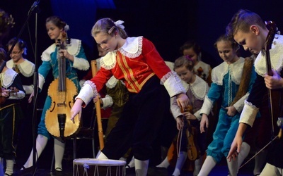 W ubiegłym roku Grand Prix festiwalu zdobyli Scholares Minores pro Musica Antiqua z Ogniska Pracy Pozaszkolnej w Poniatowej w województwie lubelskim