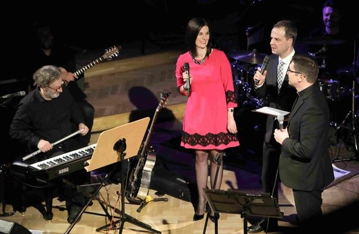 Kolędowanie Radia eM z Carrantuohill w Filharmonii 