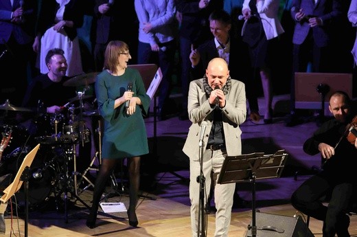 Kolędowanie Radia eM z Carrantuohill w Filharmonii 