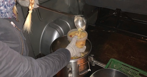 4 soboty z gorącą zupą