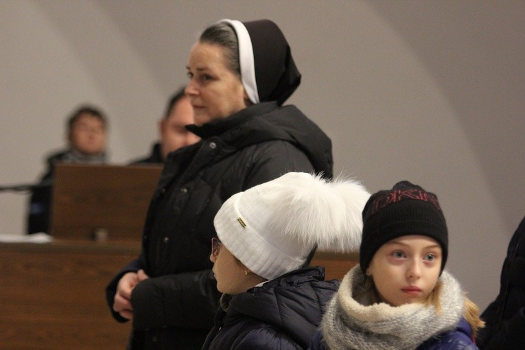 Roraty w parafii Niepokalanego Poczęcia NMP w Rawie
