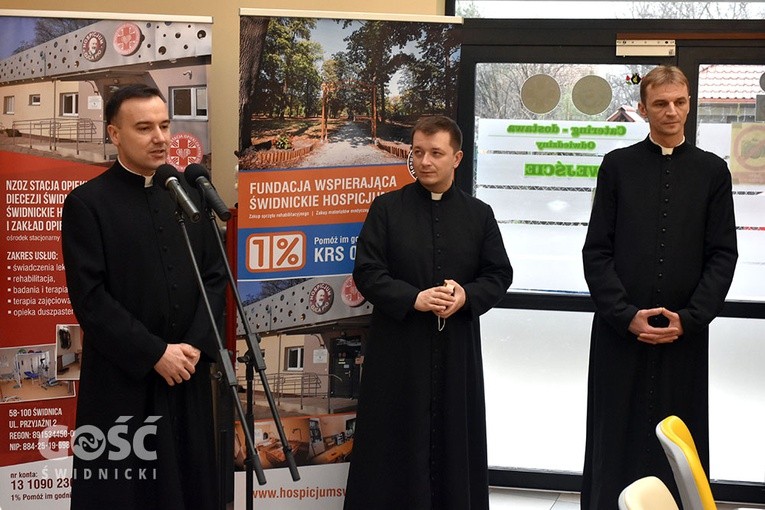 Spotkanie opłatkowe z biskupem w Hospicjum im. św. Ojca Pio