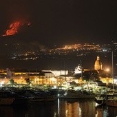 Przebudziła się Etna