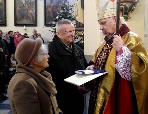 Kamienne gody w świątecznym klimacie