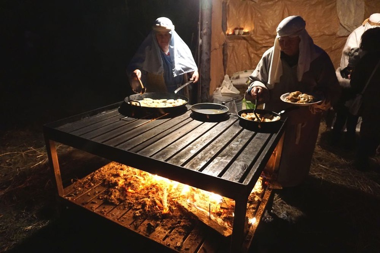 Żywe Betlejem znowu zagościło w Głuszycy 