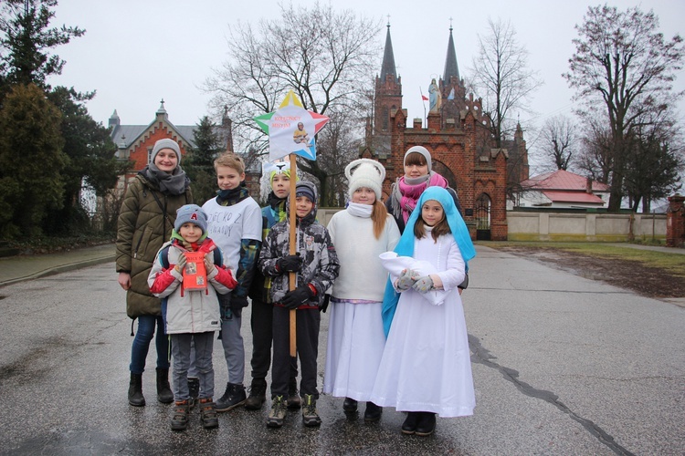 Kolędnicy misyjni ze złakowskiej parafii