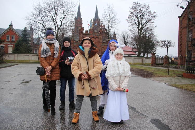 Kolędnicy misyjni ze złakowskiej parafii