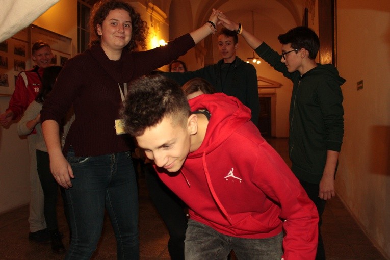 Rekolekcje sylwestrowe dla młodzieży w Henrykowie (dzień 1)